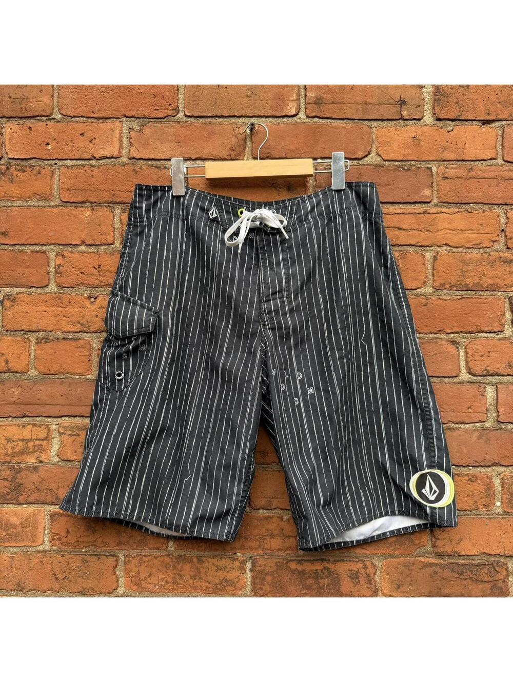 Vintage volcom pinstripe board shorts 00s 34